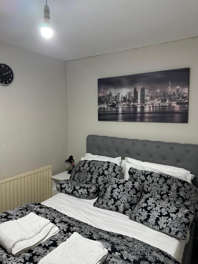 Beautiful Hoe Street First Floor One Bedroom Apartment B Walthamstow London Eksteriør billede