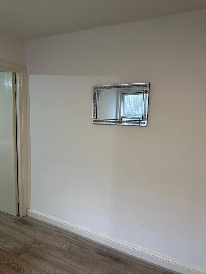 Beautiful Hoe Street First Floor One Bedroom Apartment B Walthamstow London Eksteriør billede